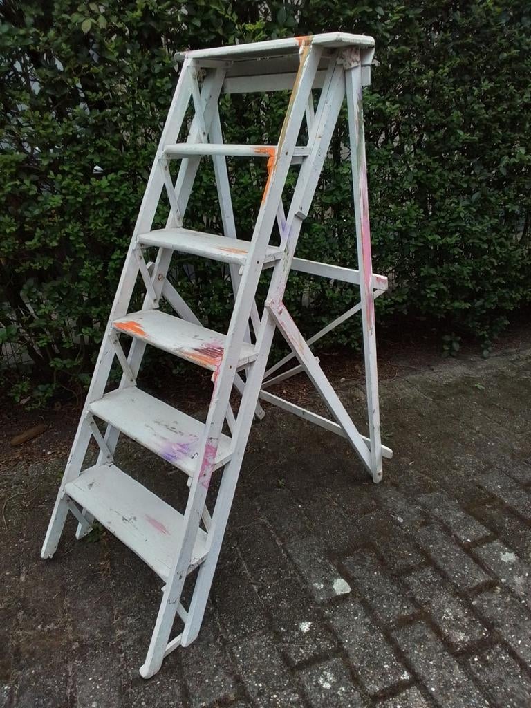 Houten trapladder, Enlèvement