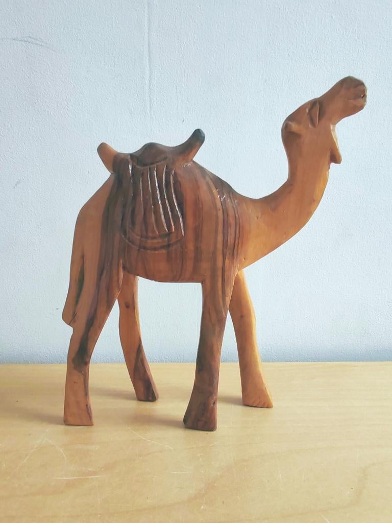 Ancienne Statuette Chameau Sculptée Main Bois d'olivier 20cm, Antiquités & Art, Enlèvement ou Envoi