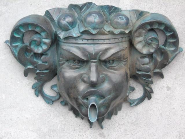 Bronzen beeld van een waterstraalgezicht, Ophalen of Verzenden, Nieuw, Overige materialen, Fontein