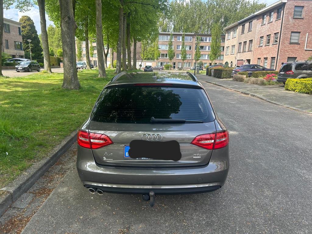 Audi A4 Avant 2L Diesel 138xxxkm BWJ 2015, Autos, Euro 6, Boîte manuelle, A4, Noir