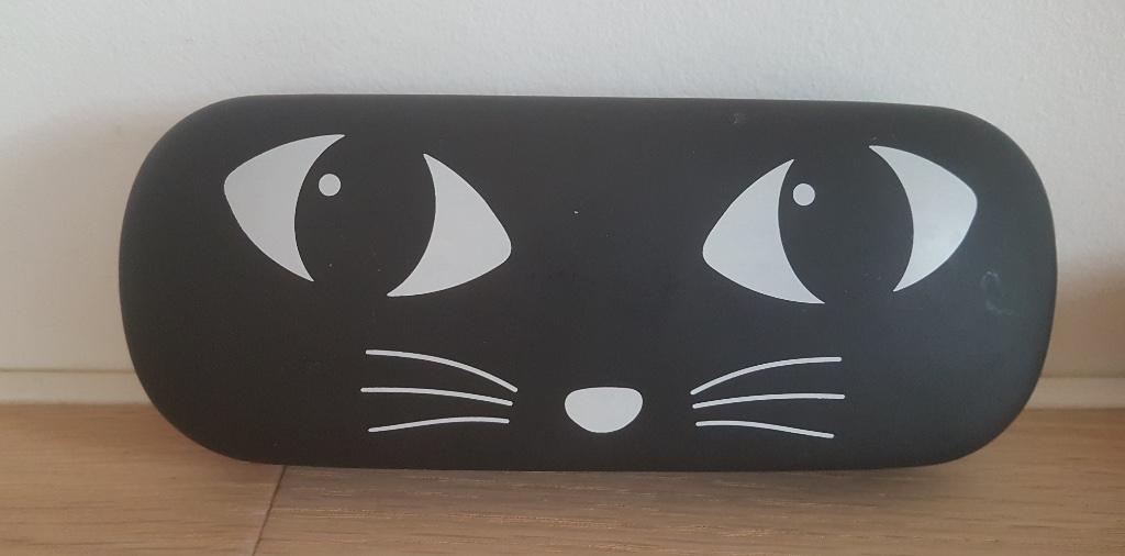 Brillendoos 'Sass & Belle' poes, Ophalen of Verzenden, Zo goed als nieuw