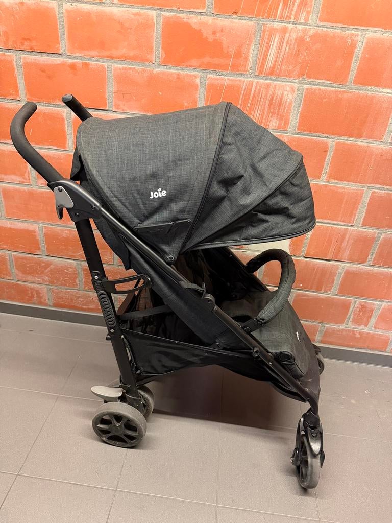 Buggy / plooibuggy Joie Brisk, afneembare wielen, Kinderen en Baby's, Buggy's, Gebruikt, Ophalen