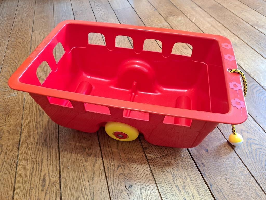 Chariot à roulettes pour enfants de marque Clairbois, Enlèvement, Utilisé