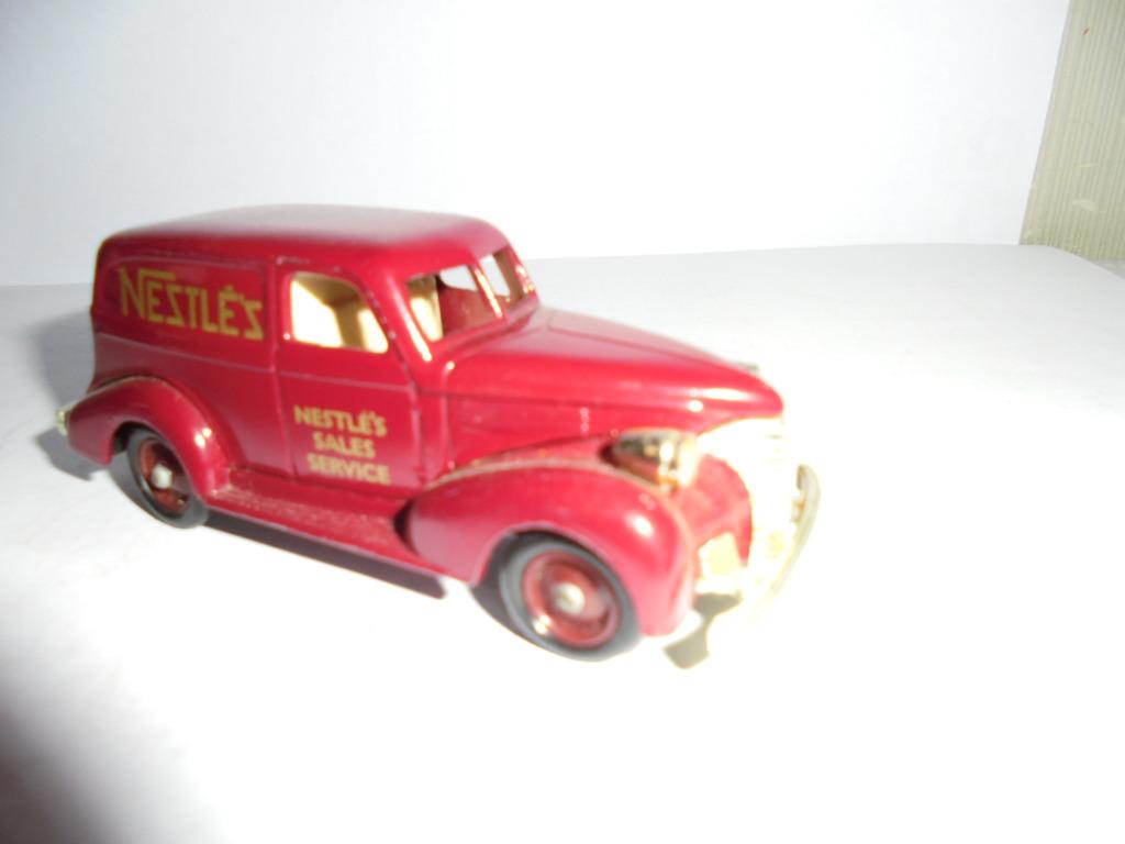 CHEVROLET PANEEL NESTLES DAYS-GONE, Hobby en Vrije tijd, Ophalen of Verzenden, Zo goed als nieuw, Auto, Overige merken