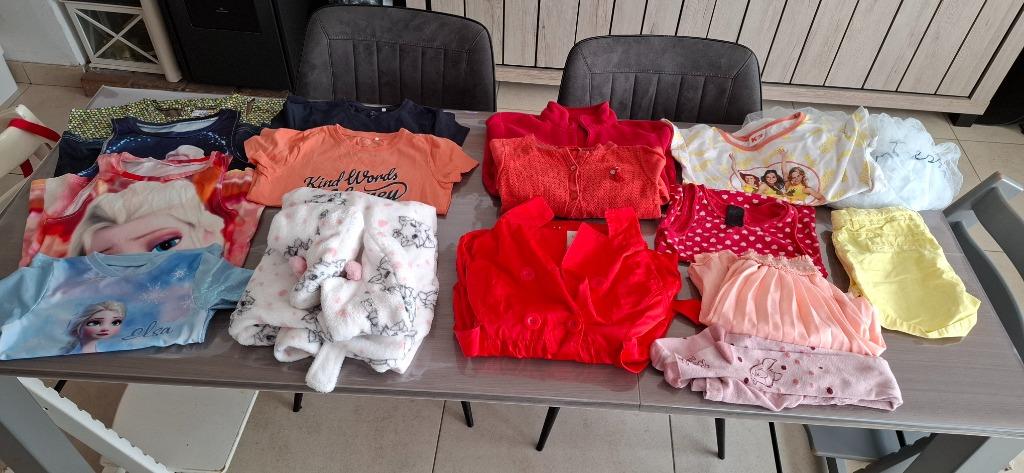 Pakket maat 122,   17 stuks, Ophalen of Verzenden, Gebruikt, Maat 116
