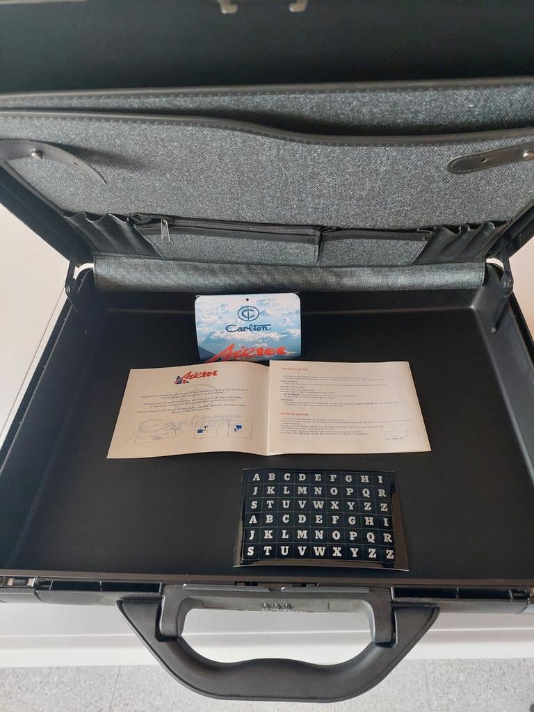 Laptopvalies met cijferslot, Ophalen of Verzenden, Nieuw