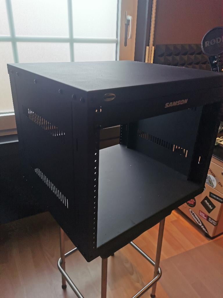 19" RACK, Muziek en Instrumenten, Instrumenten | Toebehoren, Ophalen, Gebruikt, Overige instrumenten