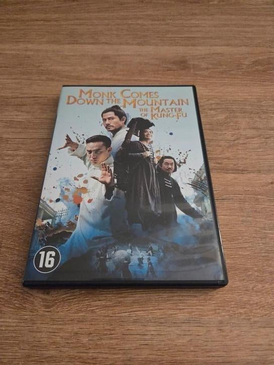 Monk comes down the Mountain : The Master of Kung fu, Ophalen of Verzenden, Zo goed als nieuw