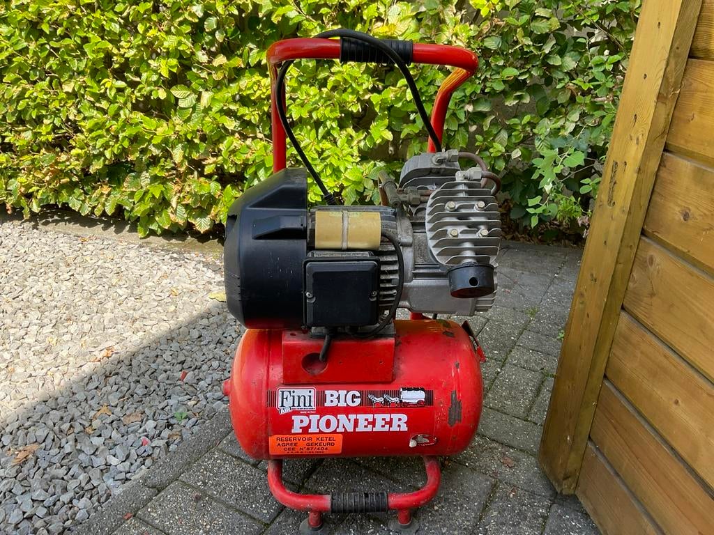 Fini Big Pioneer VKM401, Moins de 25 litres, 400 à 800 litres/min, Enlèvement, Utilisé