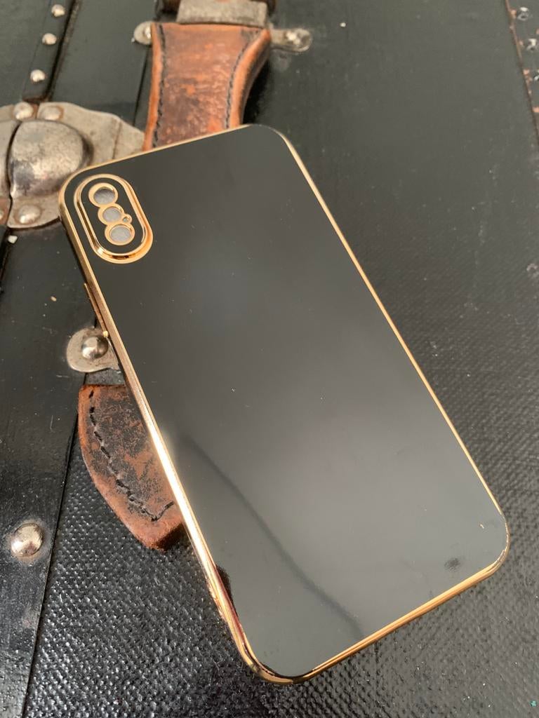 Coque iphone X/Xi silicone noir et dorée, Télécoms, Enlèvement ou Envoi, Comme neuf