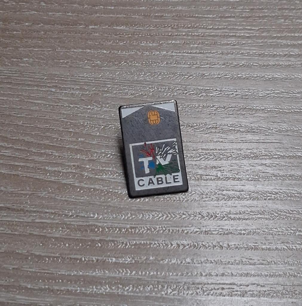 PIN - TV CABLE, Envoi, Utilisé, Autres sujets/thèmes, Insigne ou Pin's