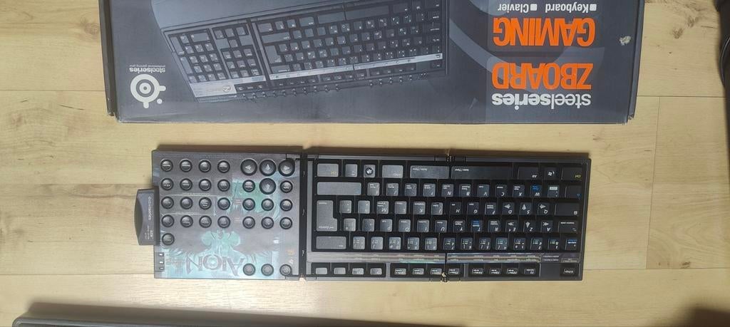 Zboard Steelseries keyboard Aion zeldzaam azerty, Ophalen of Verzenden, Azerty