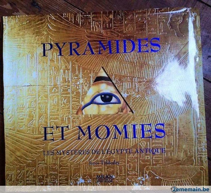 Pyramides et momies., Ophalen of Verzenden, Gelezen