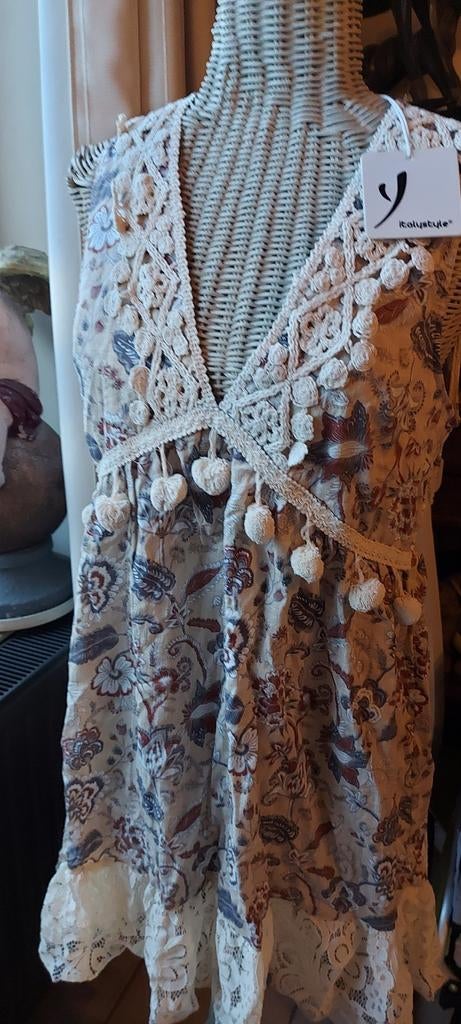 Nieuwe jurk medium, Ophalen of Verzenden
