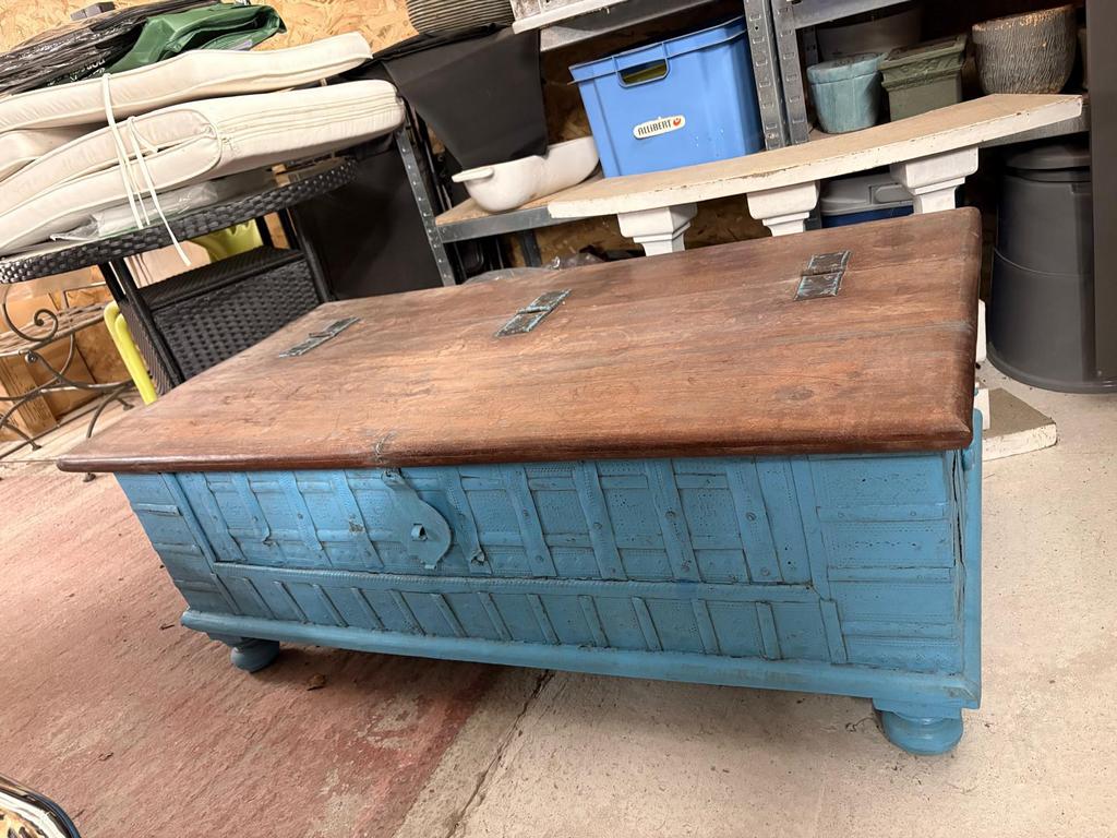 Salon tafel, Ophalen