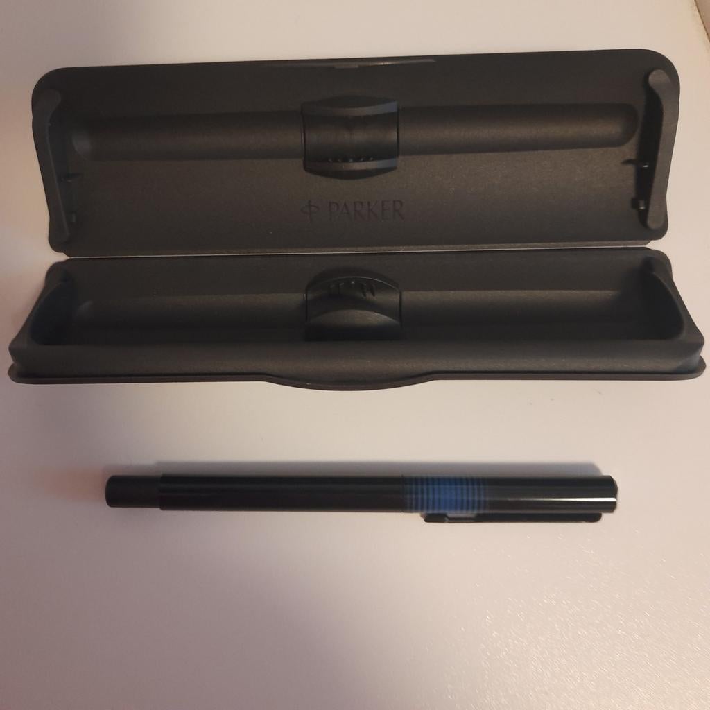 PARKER ROLLERBALL LACQUE Black/Blue*NEW*MIB*ROLLERBALL., Ophalen, Parker, Nieuw, Met doosje
