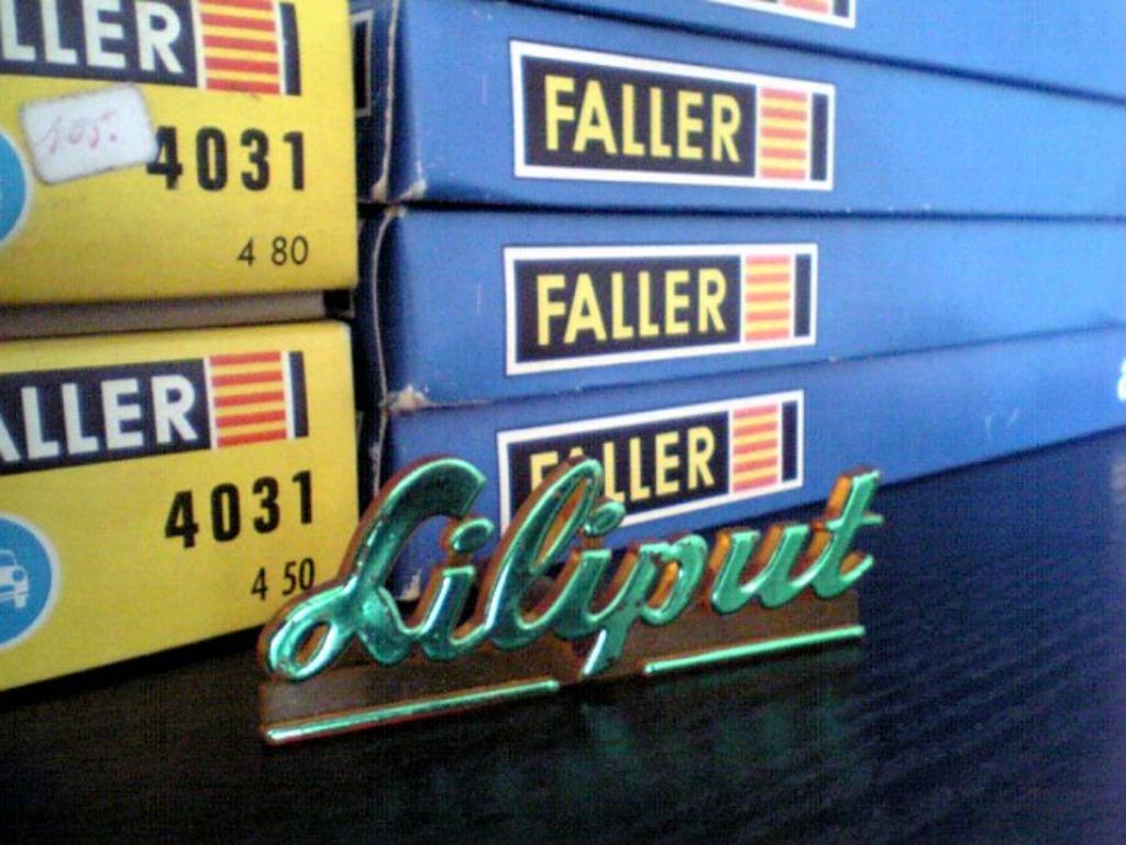 Vintage Petit Présentoir Trains HO LILIPUT Made in Austria, Hobby en Vrije tijd, Modeltreinen | H0, Ophalen of Verzenden, Nieuw