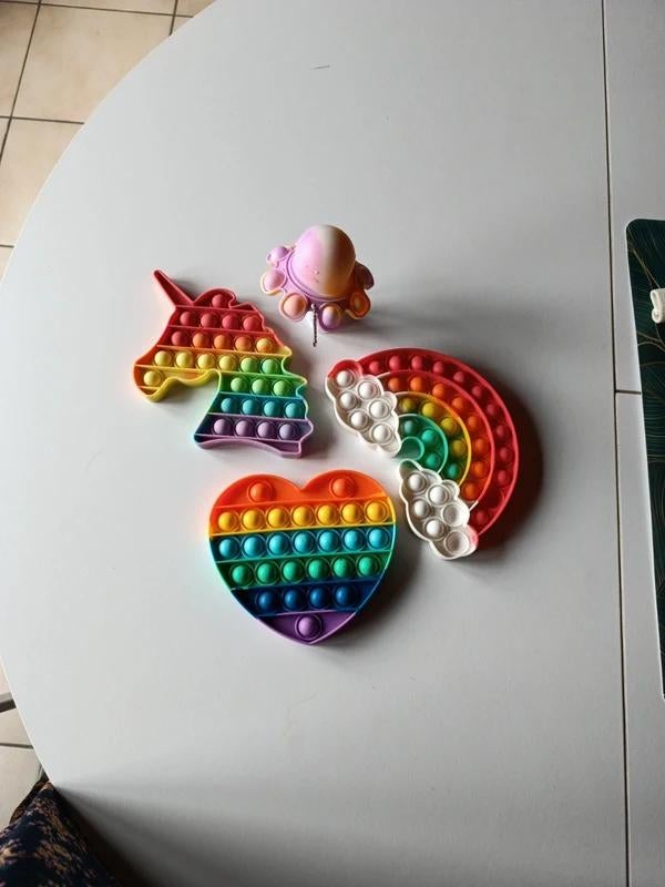 Pop It arc-en-ciel,  Licorne Jouet éducatif. 🤩, Enlèvement ou Envoi, Comme neuf