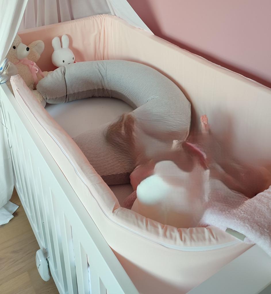 roze bedombrander Done By Deer voor bed 60x120 cm, Kinderen en Baby's, Ophalen, Zo goed als nieuw