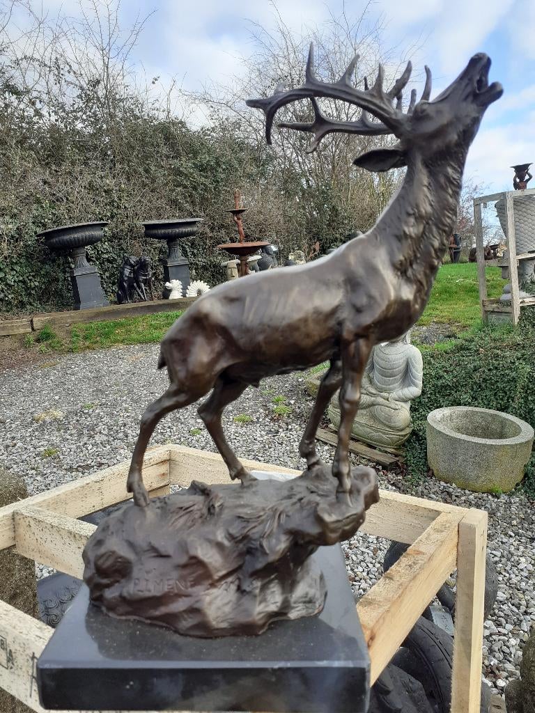 LE BRAME DU CERF(bronze signé sur socle marbre), Antiek en Kunst, Antiek | Brons en Koper, Ophalen of Verzenden, Brons