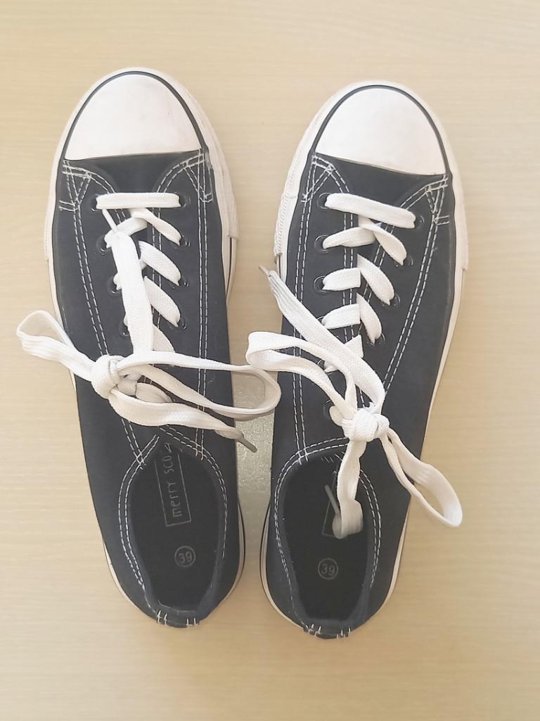 Zwarte sneakers, maat 39, Enlèvement ou Envoi, Sneakers et Baskets, Comme neuf, Merry Scott
