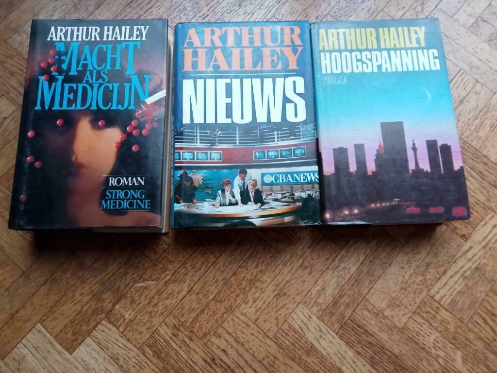 Arthur Dailey 3 delen te koop, Livres, Thrillers, Utilisé, Enlèvement ou Envoi
