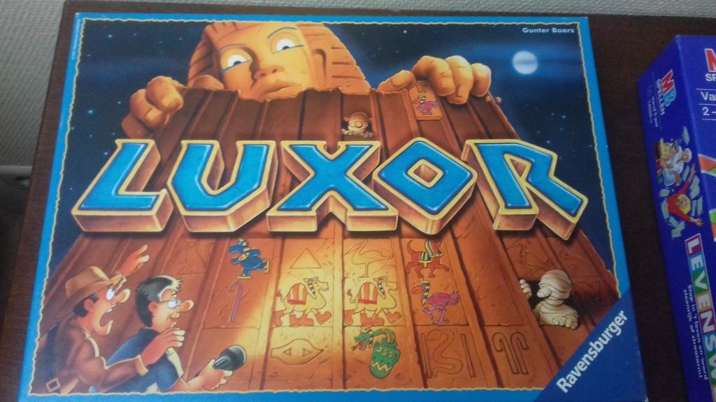 Gezelschapsspel Luxor, Ophalen