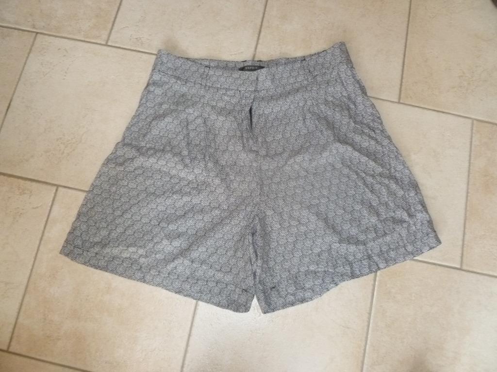 grijze korte broek maat 42 - Esprit, Kleding | Dames, Broeken en Pantalons, Nieuw, Grijs, Ophalen of Verzenden