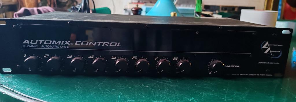 PEAVEY AUTOMIX (8 x transformer in- en outputs), Ophalen of Verzenden, Zo goed als nieuw, 5 tot 10 kanalen, Microfooningang