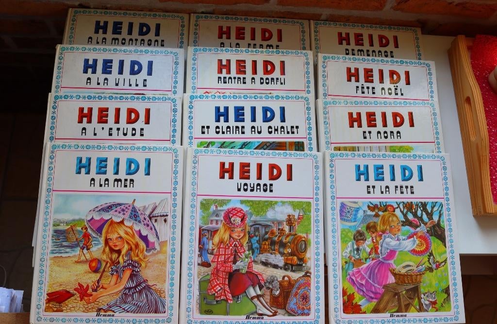 Livres à 30 € - Lot de 12 livres Heidi, Enlèvement