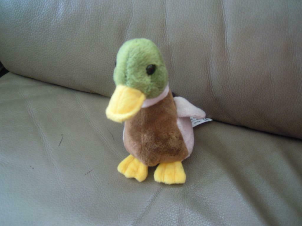 knuffel uni toys eend(doos 52), Ophalen of Verzenden, Nieuw, Eend