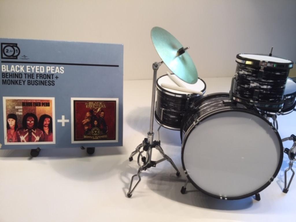 CD - Black Eyed Peas - Behind The Front + Monkey Business (, Ophalen of Verzenden, 2000 tot heden, Zo goed als nieuw