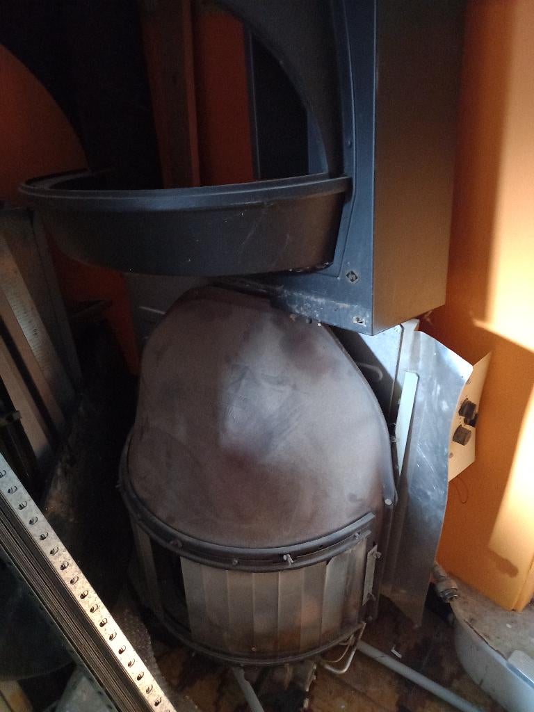 poele au gaz 300, Maison & Meubles, Enlèvement ou Envoi, Comme neuf, Chauffage à gaz, Autoportant
