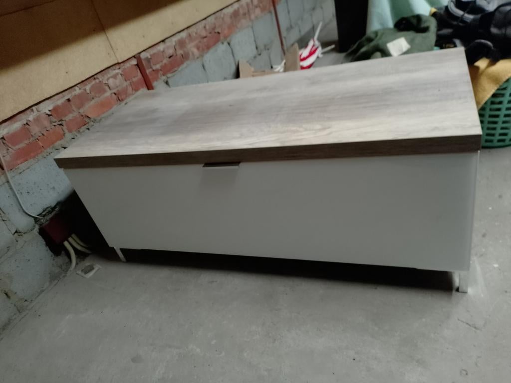 Tv meubel en hangkasten, Ophalen