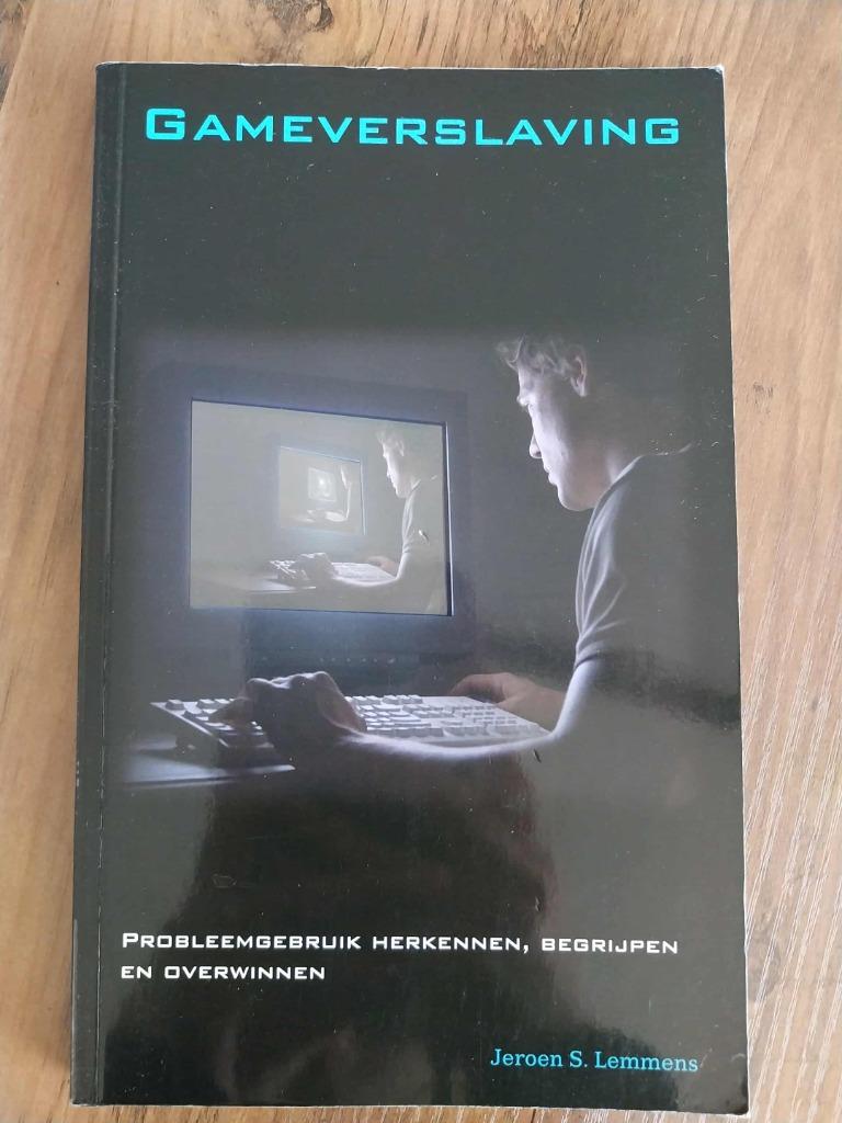 Livre "Gameverslaving" de Jeroen Lemmens en néerlandais, Enlèvement ou Envoi, Jeroen Lemmens, Un auteur, Utilisé