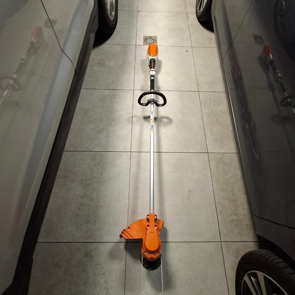 Stihl FSA 60R - Kantensnijder, Ophalen, Gebruikt, Accu