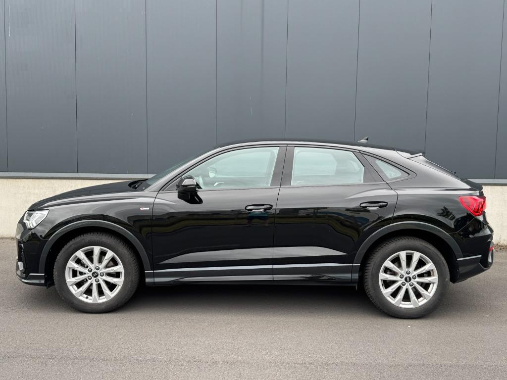 Audi Q3 35 TFSI Sportback S-Tronic S-Line | Navi | ZetVerw., Stof, 1498 cc, 4 cilinders, Zwart