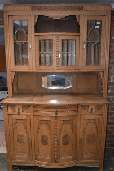 BUFFET DEUX CORPS CHENE MASSIF ART DECO. 1930 A 1940., Enlèvement