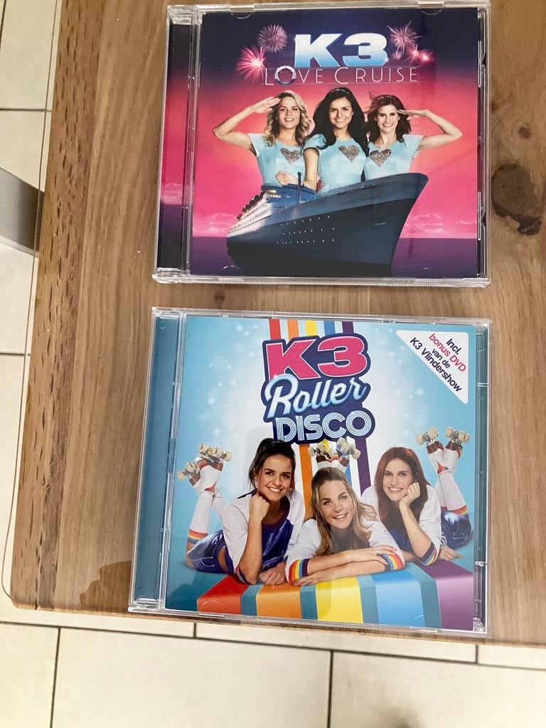 2 cd’s K3, Love Cruise en Roller Disco + vlindershow., Ophalen of Verzenden, Zo goed als nieuw, Muziek