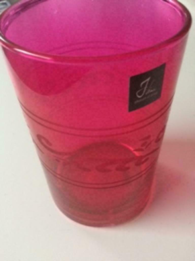 mooie roze vaas goede staat, Huis en Inrichting, Ophalen, Zo goed als nieuw, Rood, Glas