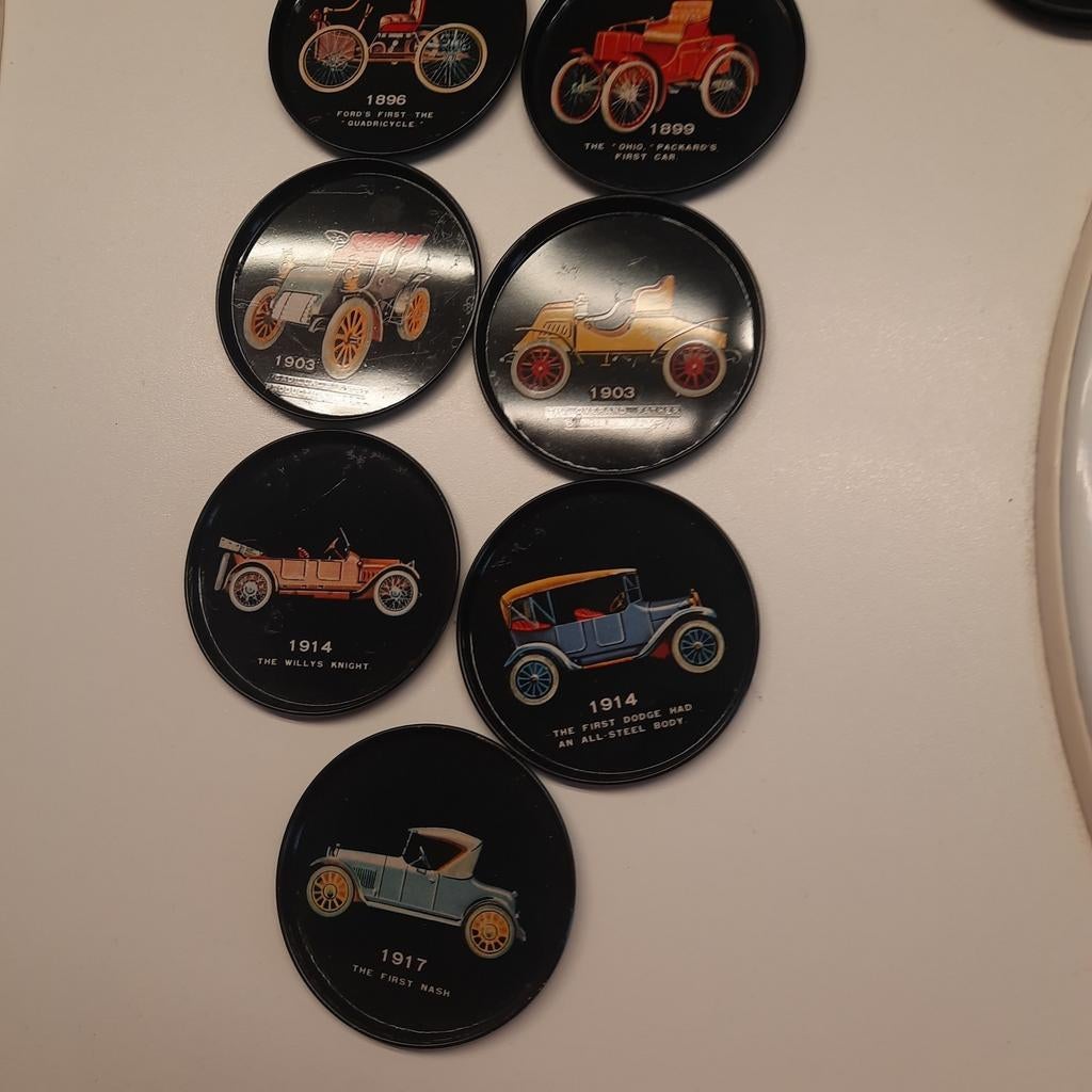 7 VOITURES ANCIENNES* VINTAGE* EN MÉTAL* PASTILLES EN VERRE, Enlèvement, Comme neuf, Autres types