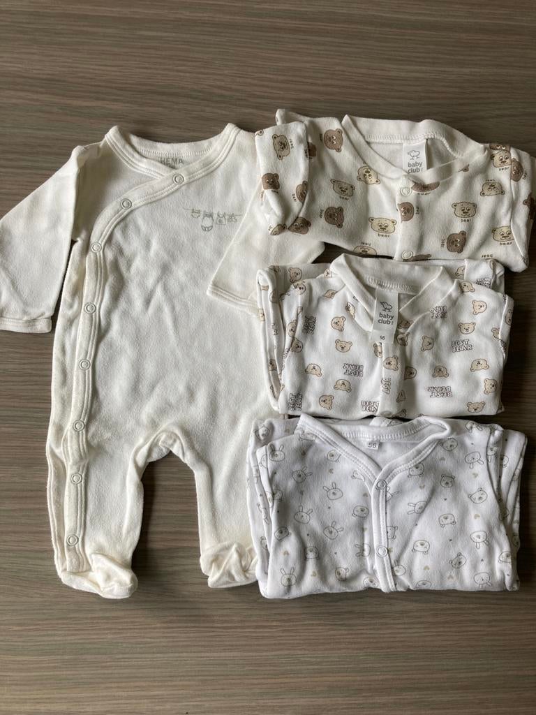 Baby pyjama’s - met voetjes - maat 50/56, Kinderen en Baby's, Ophalen of Verzenden, Gebruikt, Jongetje of Meisje, Nacht- of Onderkleding