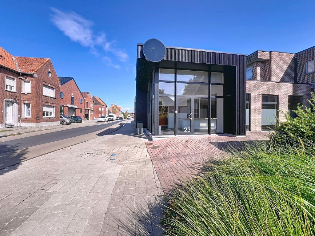 TE HUUR - Kantoor/praktijkruimte, Izegem, Province de Flandre-Occidentale