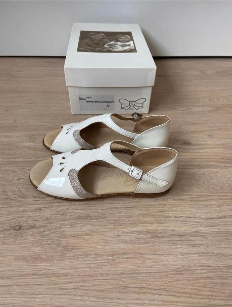 NIEUWE sandalen Louise & Ernesto maat 32 - NP 120€, Ophalen of Verzenden, Zo goed als nieuw