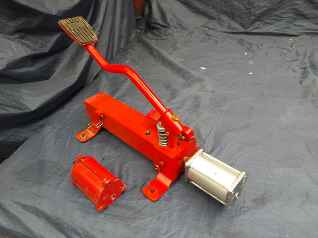 Hydraulisch/pneumatische pomp voor Heftafel, Auto diversen, Ophalen, Zo goed als nieuw