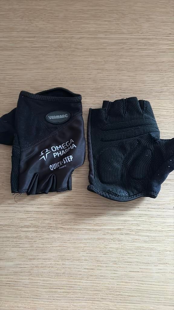 Handschoenen wielrennen, Ophalen, Gebruikt