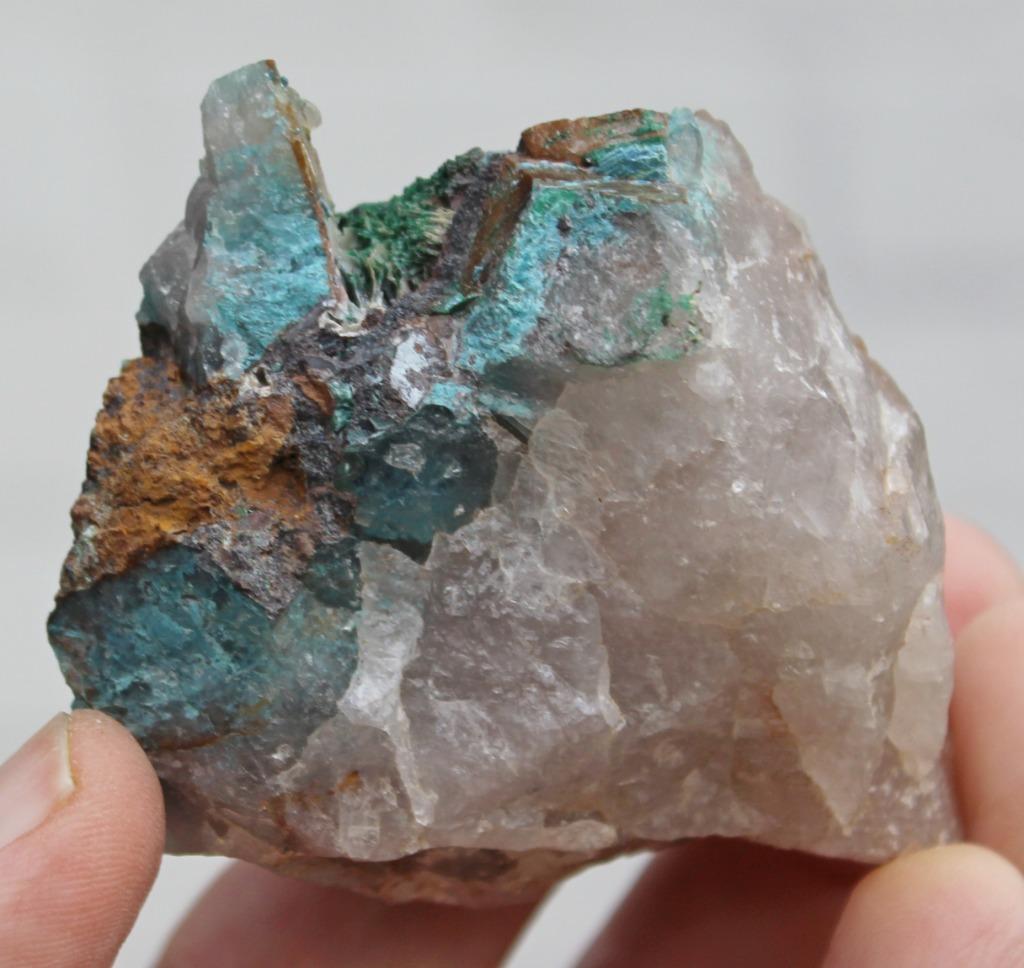 ROOKKWARTS met SHATTUCKIET uit Erongo in NAMIBIE, Ophalen of Verzenden, Mineraal