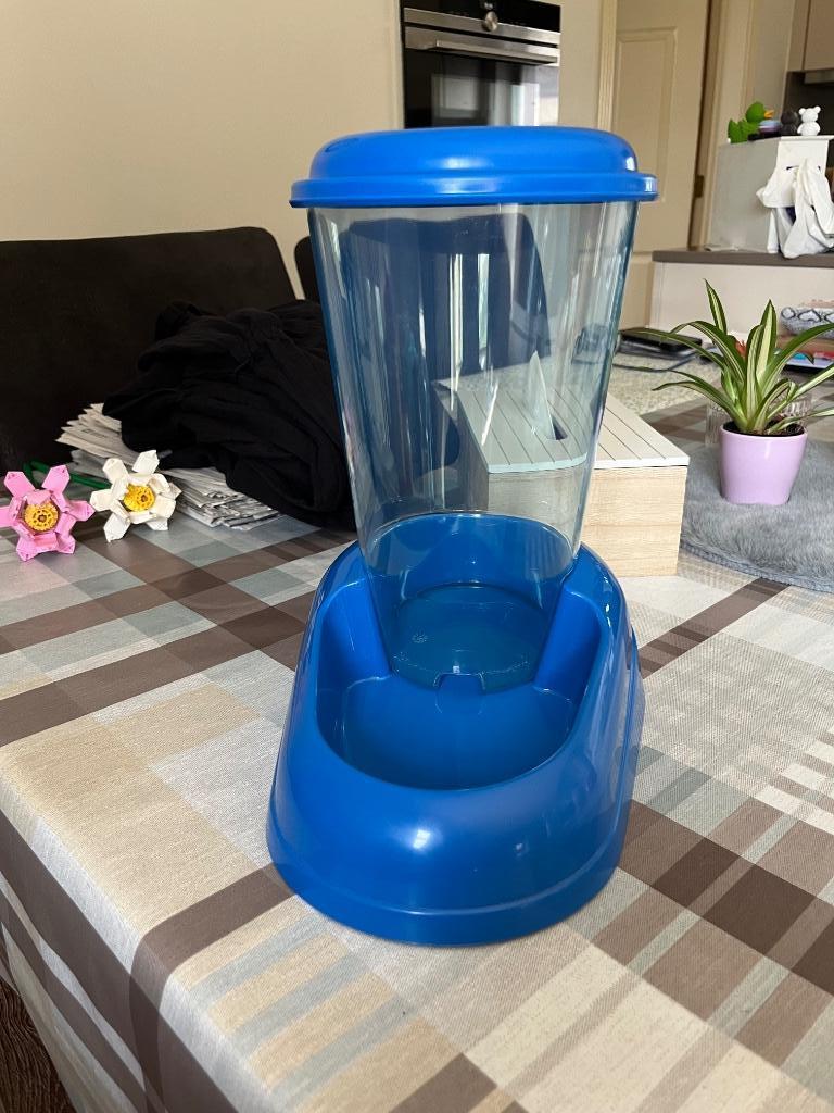 Waterdispenser voor hond, Enlèvement, Chien