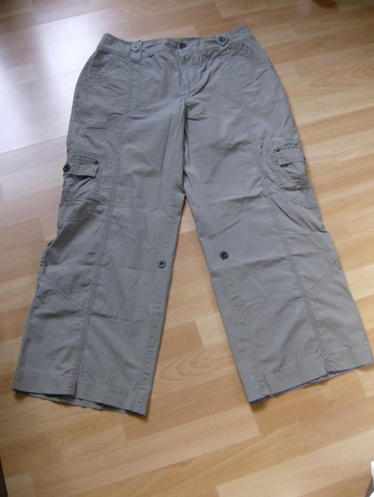 broek 3/4 - short kaki biaggini maat 42 maar een maat 40 wan, Kleding | Dames, Broeken en Pantalons, Ophalen of Verzenden, Driekwart