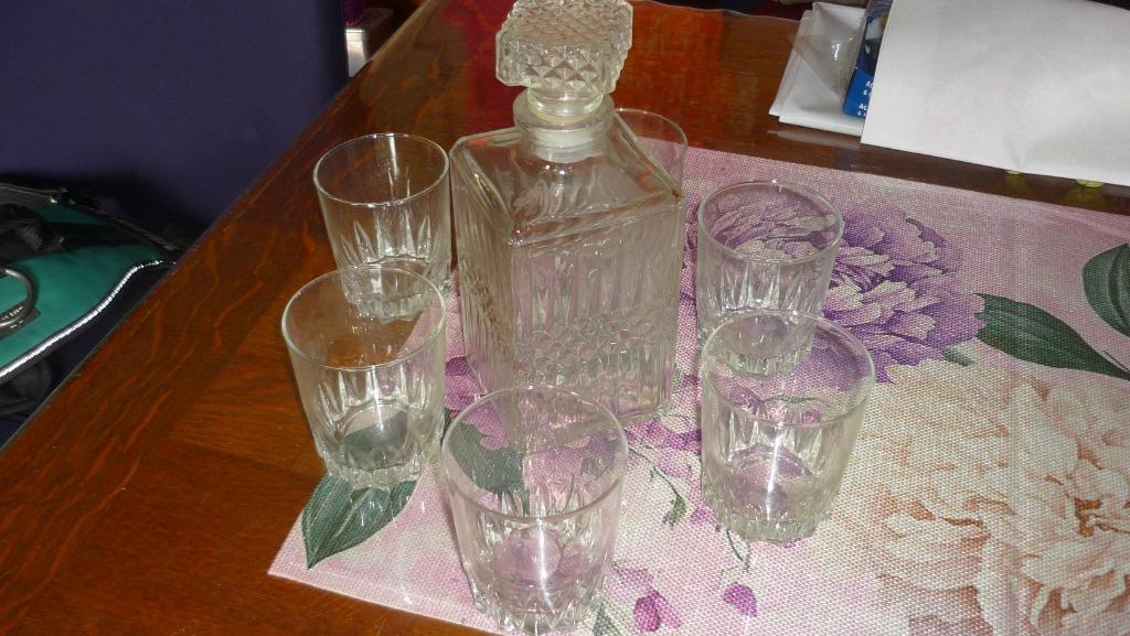 carafe a alcool, Collections, Verres & Petits Verres, Enlèvement, Comme neuf, Autres types